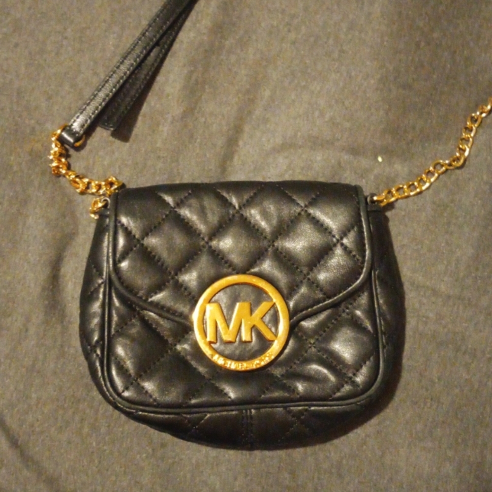 Michael kors crossbody purse